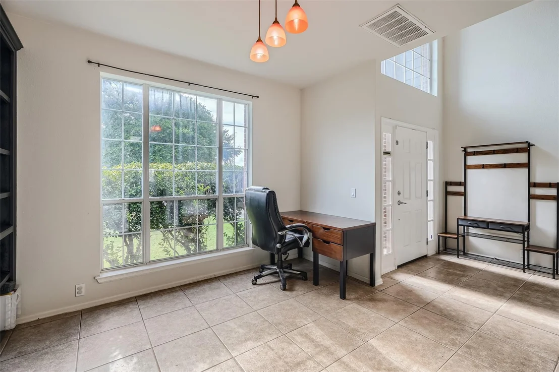 Photo of 269 Camelia PKWY