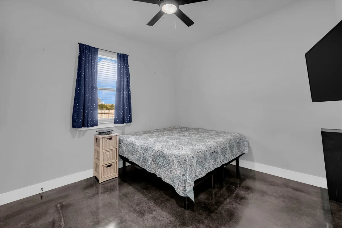 Photo of 113 S Thomas CV
