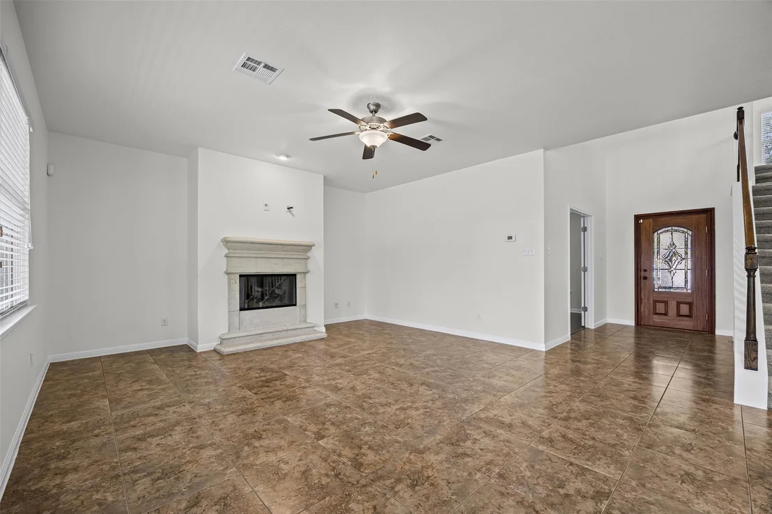 Photo of 606 Irvin DR