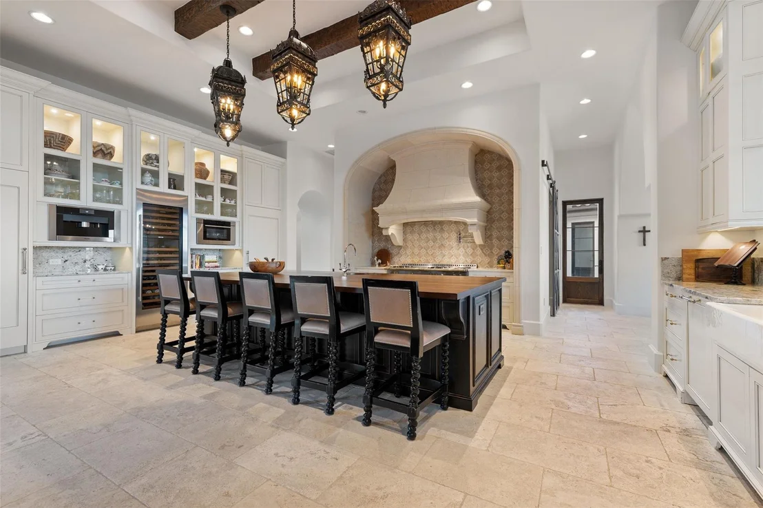 Photo of 6001 Krause LN