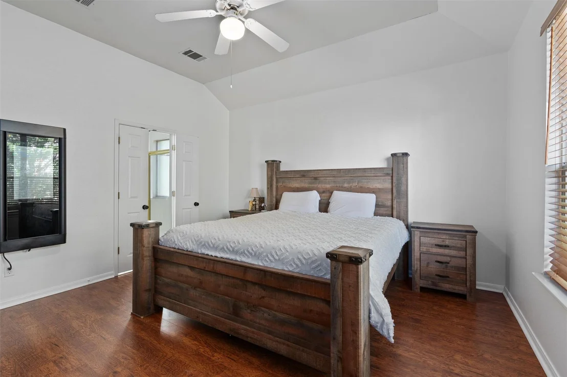 Photo of 902 Lavender CV