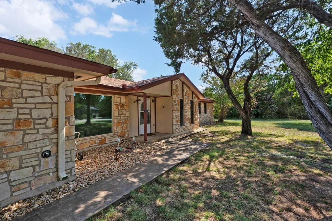 Photo of 381 County Road 4755