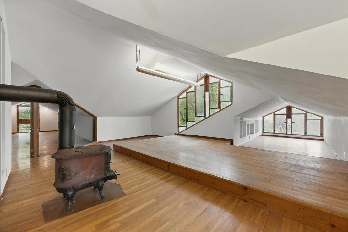 Photo of 1611 Alameda DR