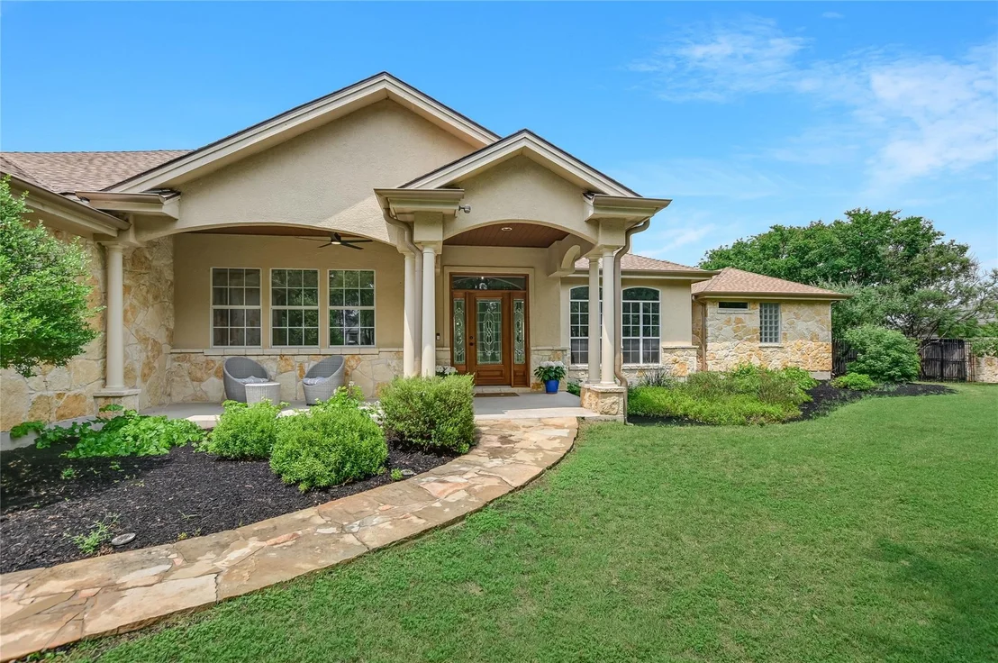 Photo of 112 Oak Plaza DR