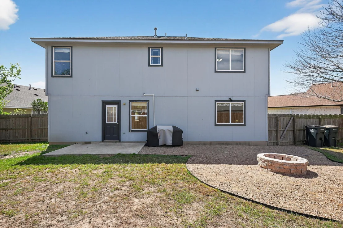 Photo of 748 Bills CIR