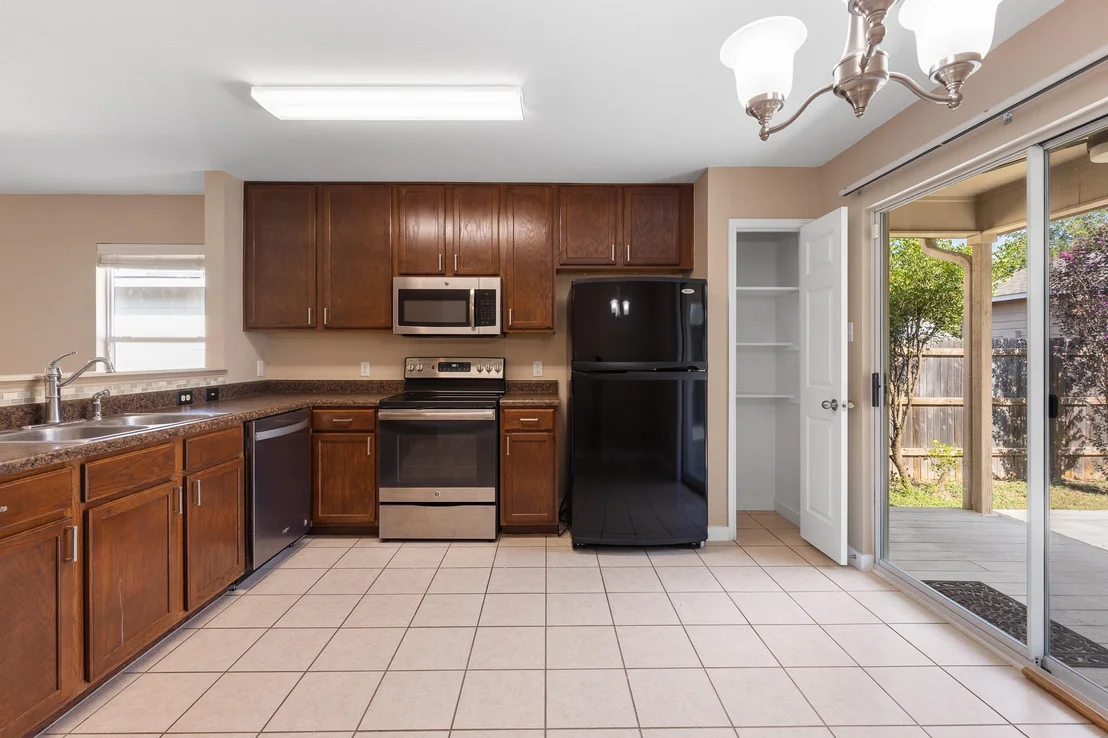Photo of 148 Grazing Horse LN