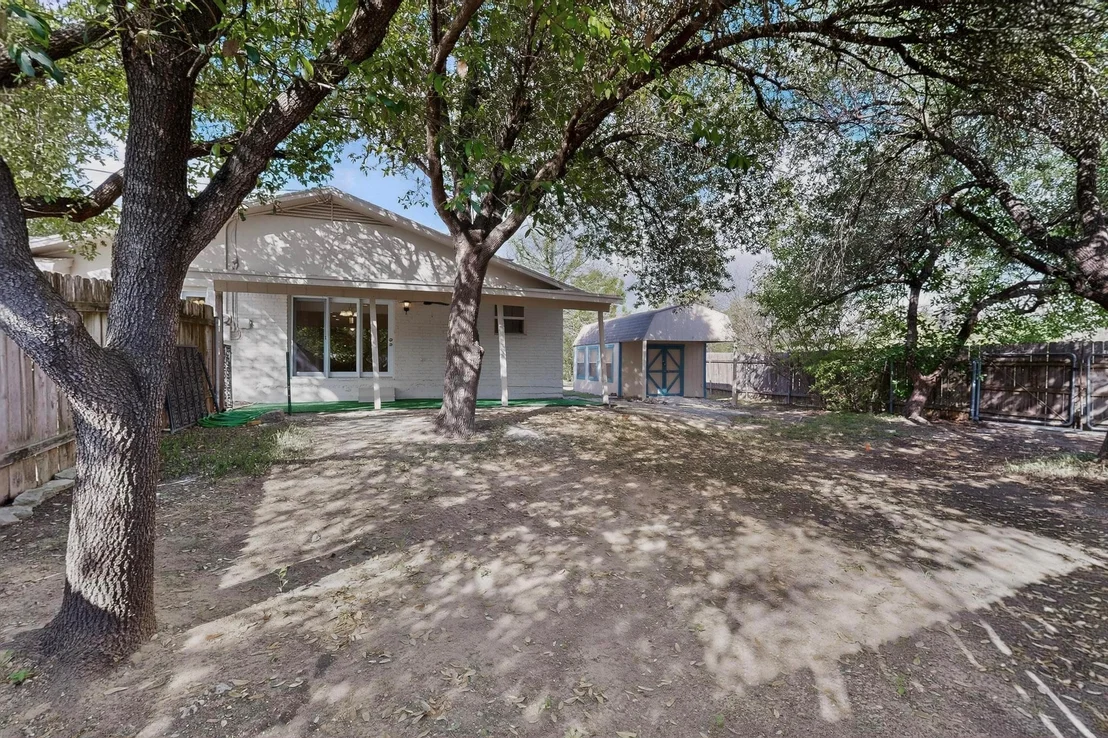 Photo of 812 George ST