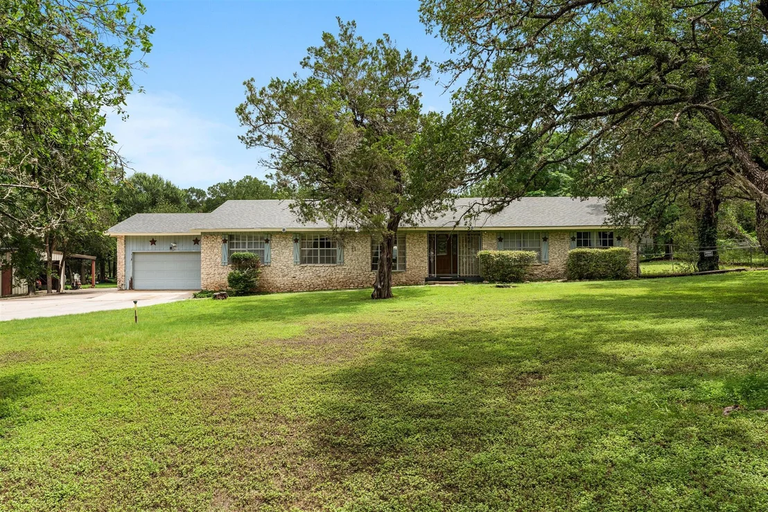 Photo of 651 High Low DR
