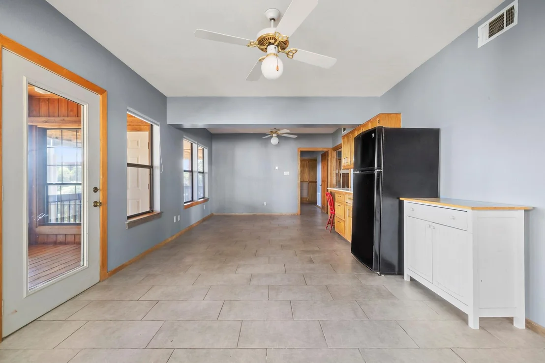 Photo of 18409 Lakepoint CV