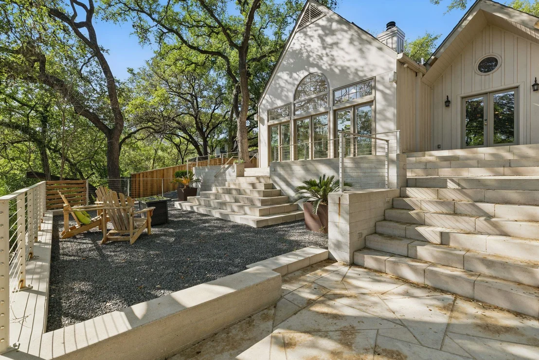 Photo of 1006 Gaston Ave