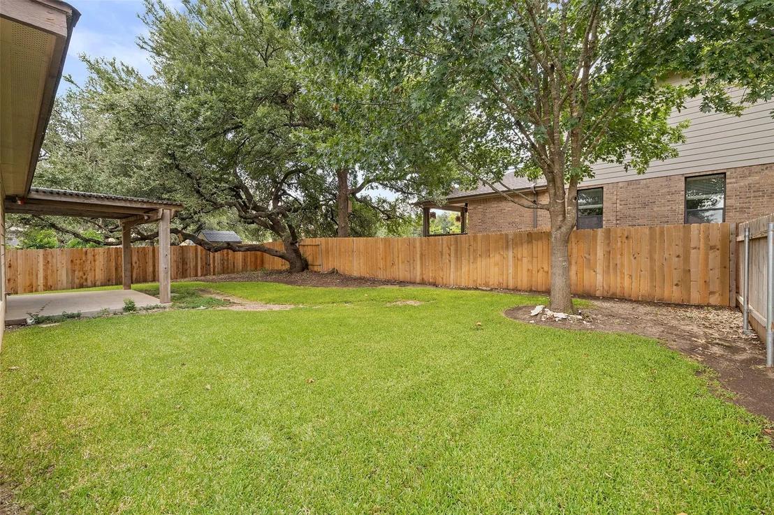 Photo of 2402 Henry Rifle RD