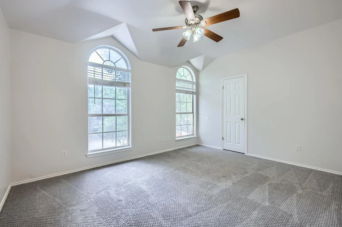 Photo of 2708 Winding Brook DR
