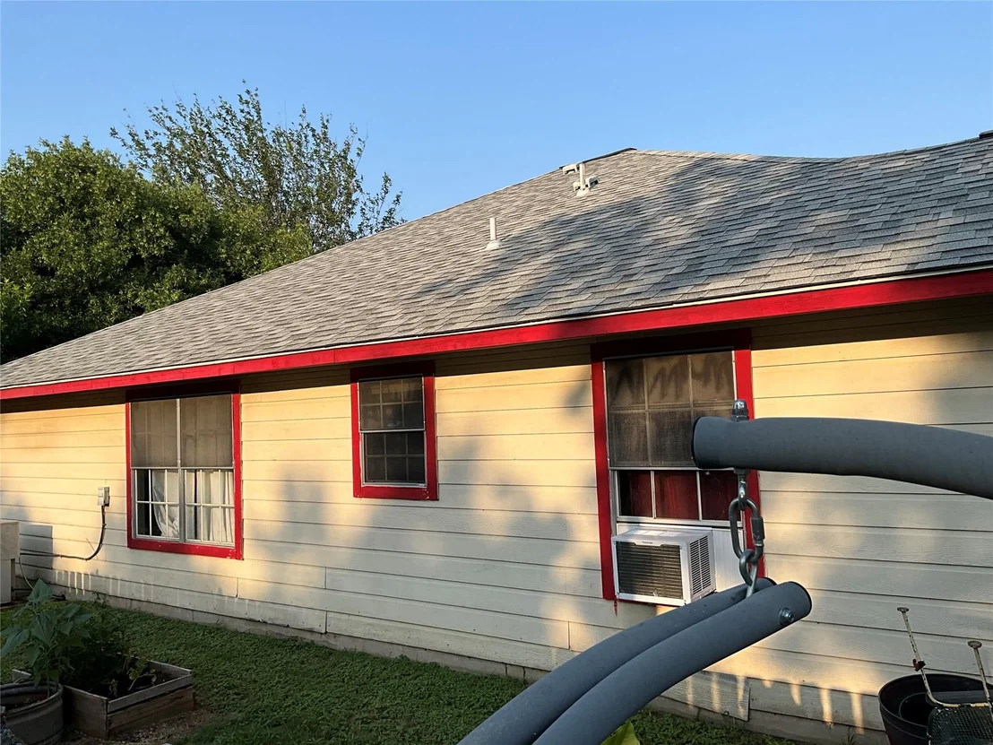 Photo of 3000 E 3rd ST