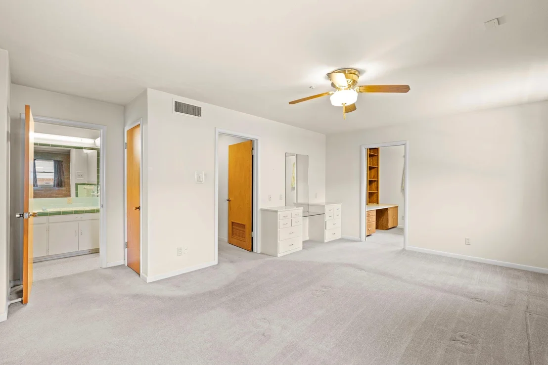 Photo of 3101 El Camino DR