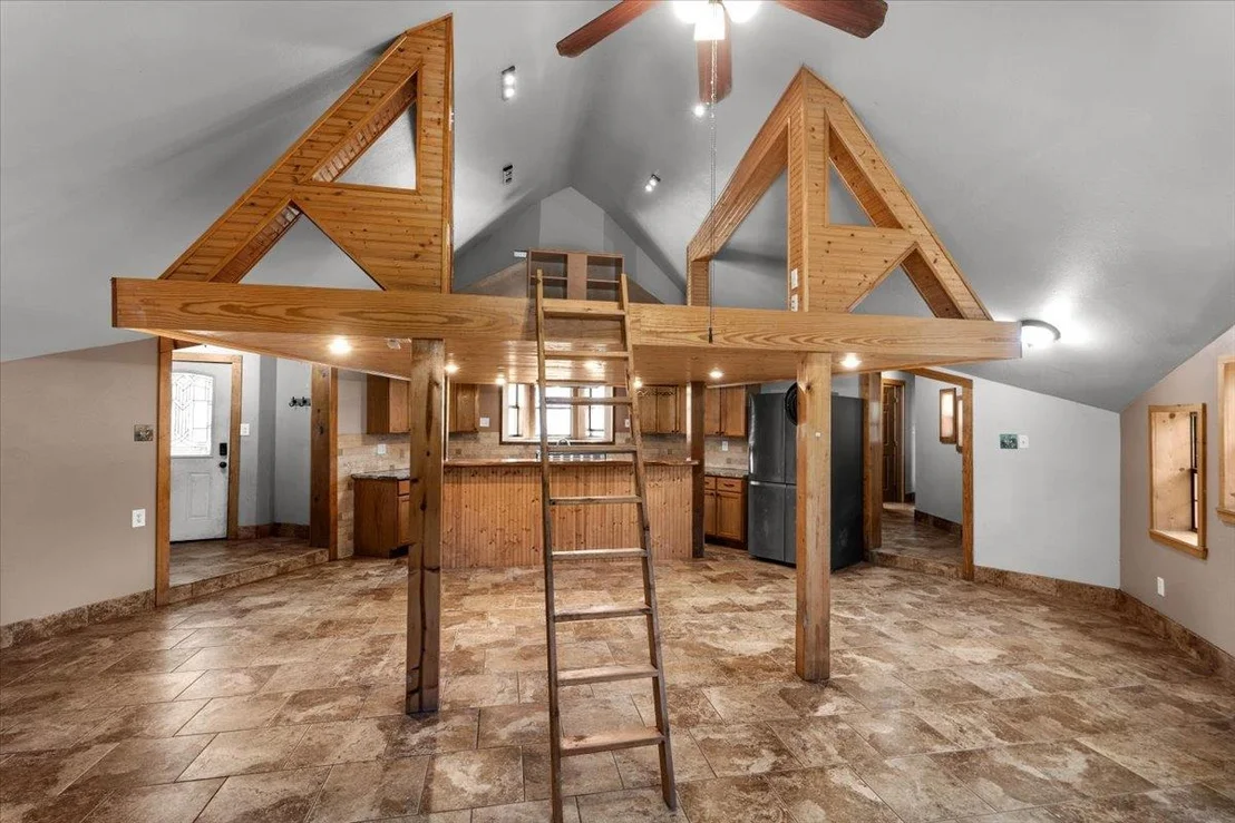Photo of 138 Forest LN