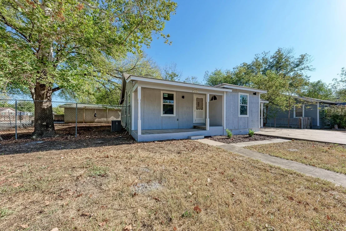 Photo of 718 Barbara DR