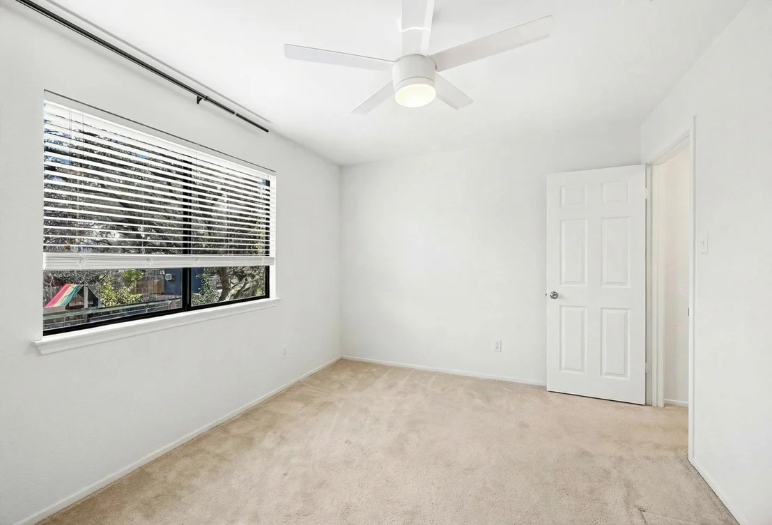 Photo of 8003 Boneta TRL