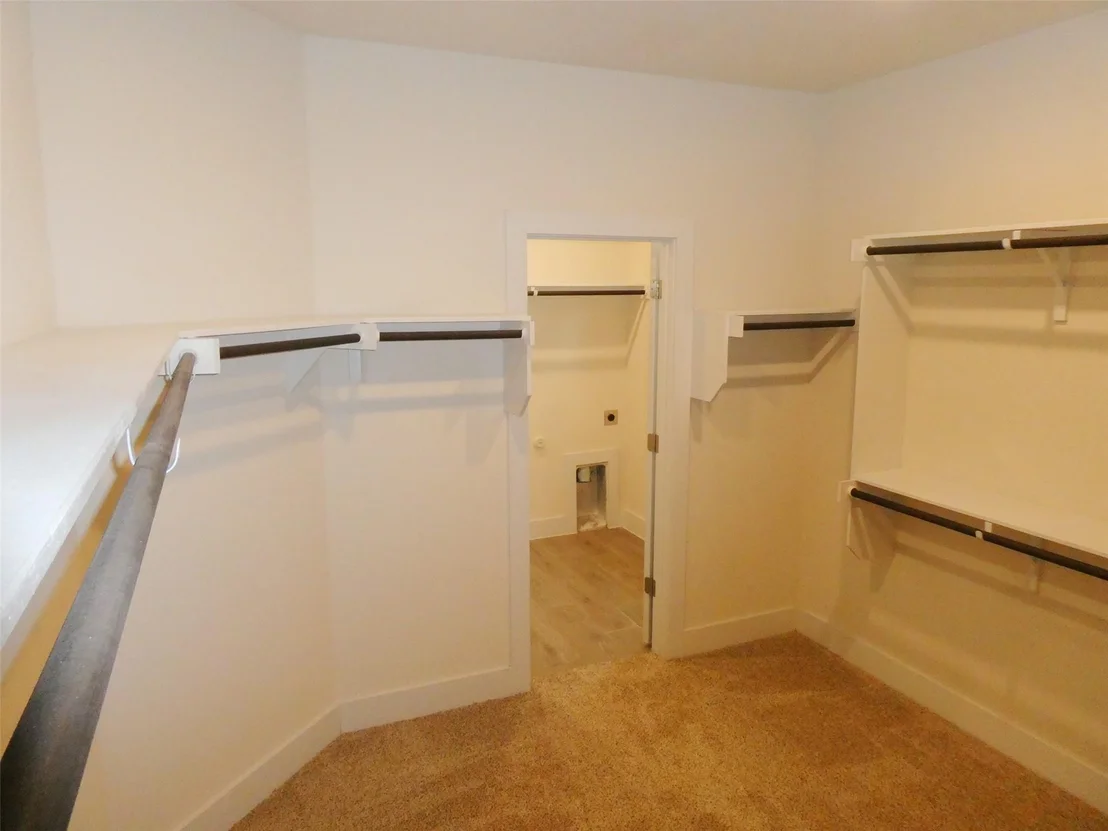 Photo of 8201 Greyhawk CV