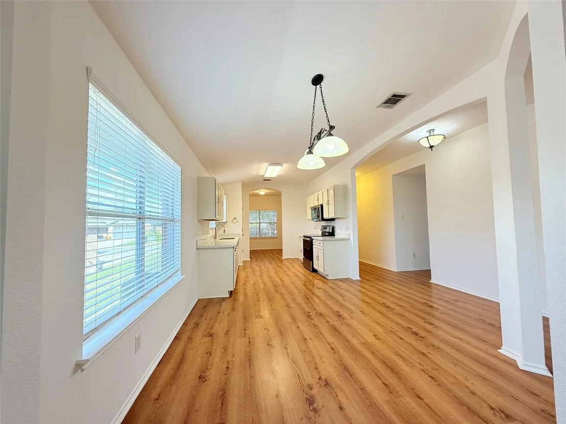 Photo of 105 Carol Ave