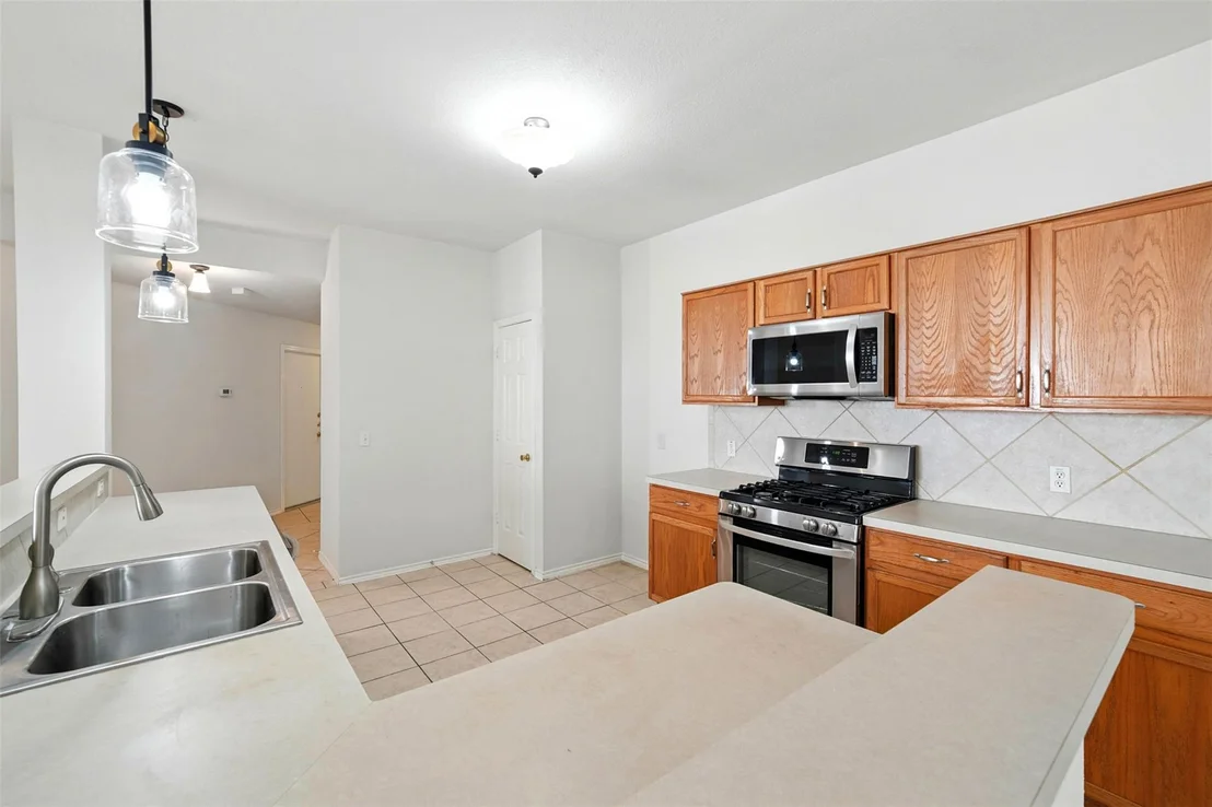 Photo of 1218 Mathias ST