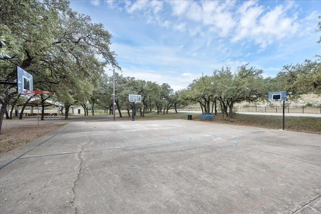 Photo of 312 Alloway DR