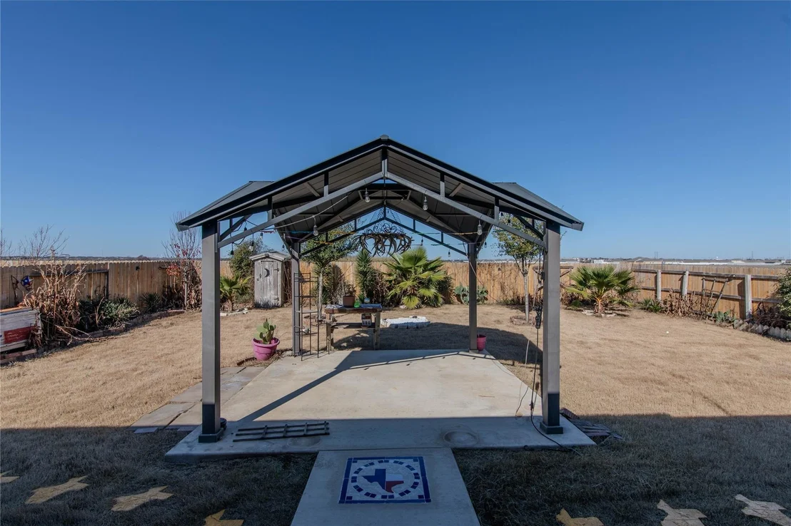 Photo of 1458 Violet LN