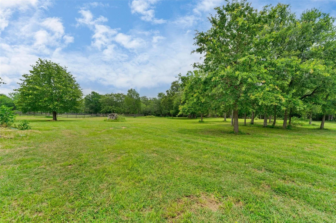 Photo of 145 Pavilion DR