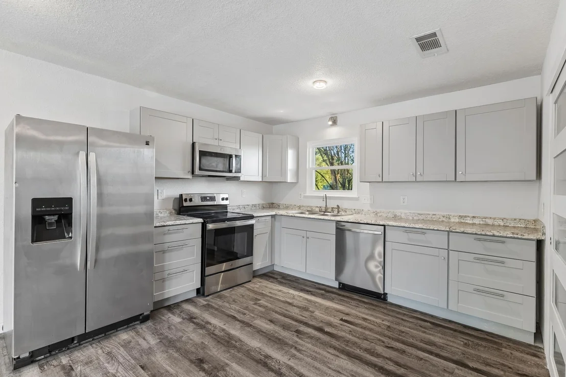 Photo of 200 Seminole RD