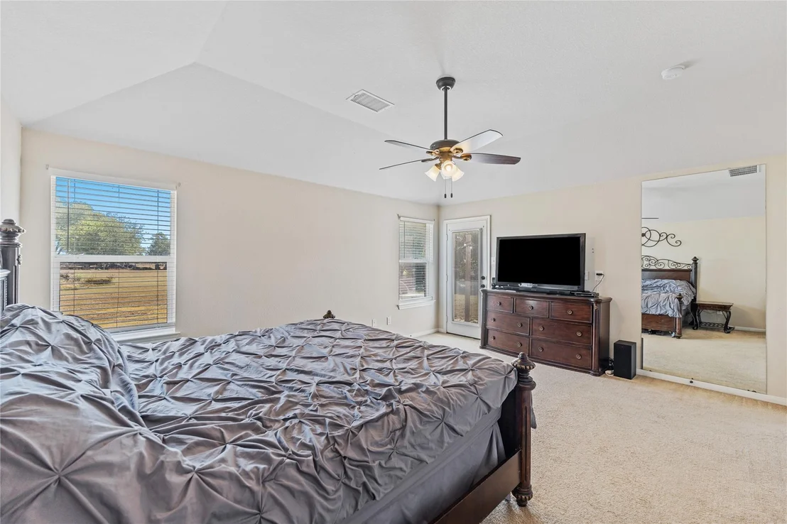 Photo of 770 Green Acres
