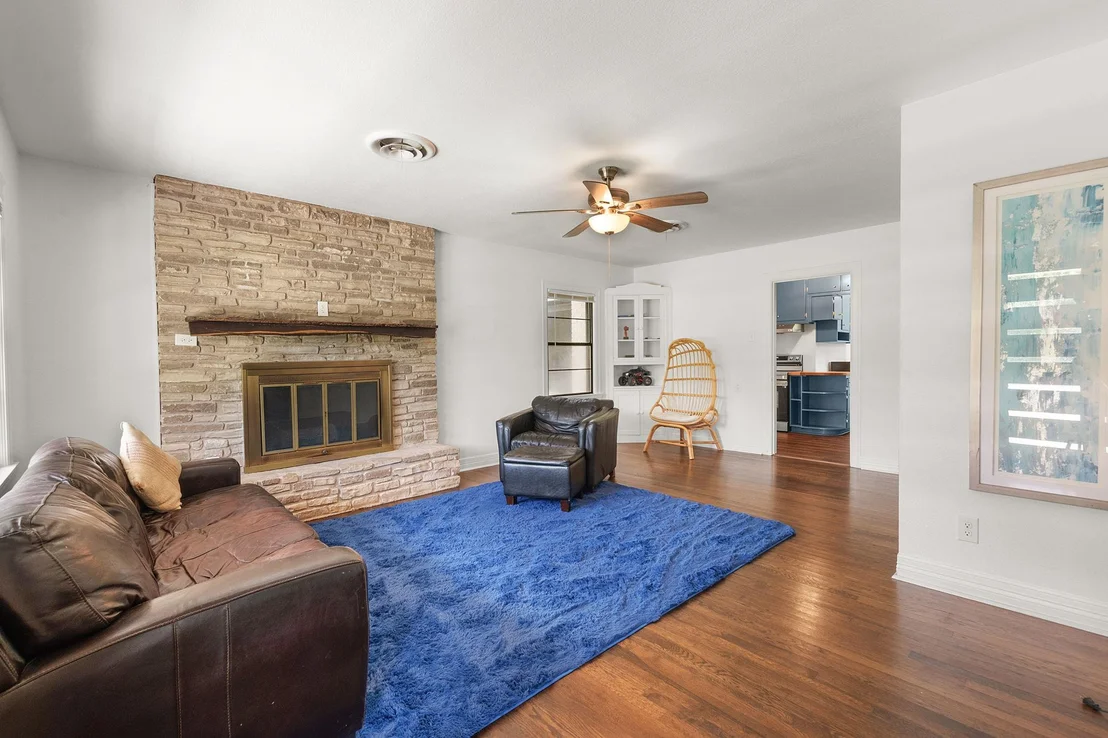 Photo of 102 Elmo ST