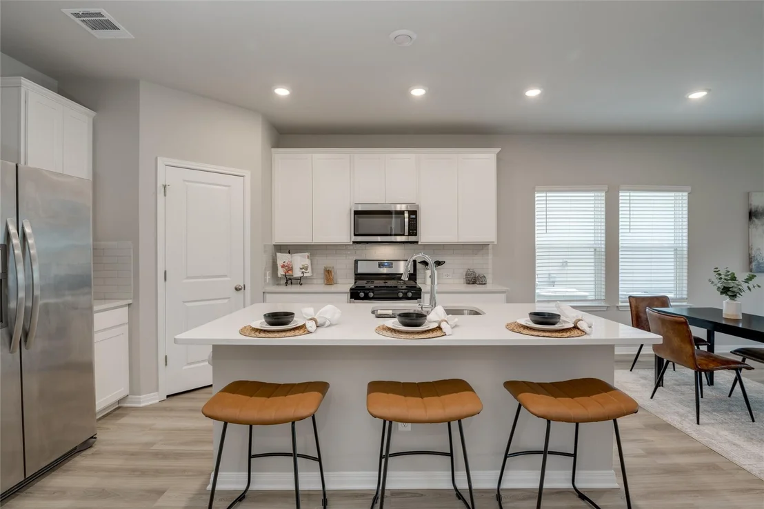 Photo of 909 Bright Gemstone WAY