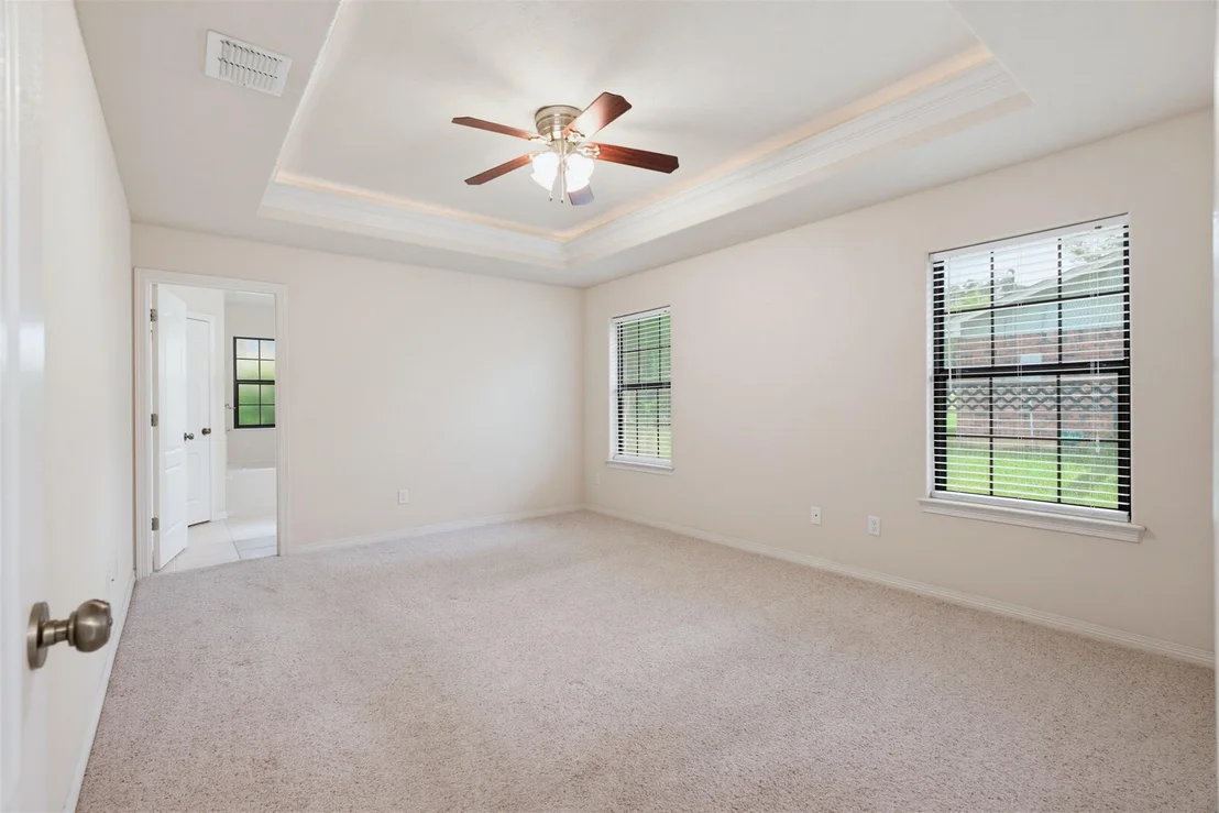 Photo of 702 Woodson DR