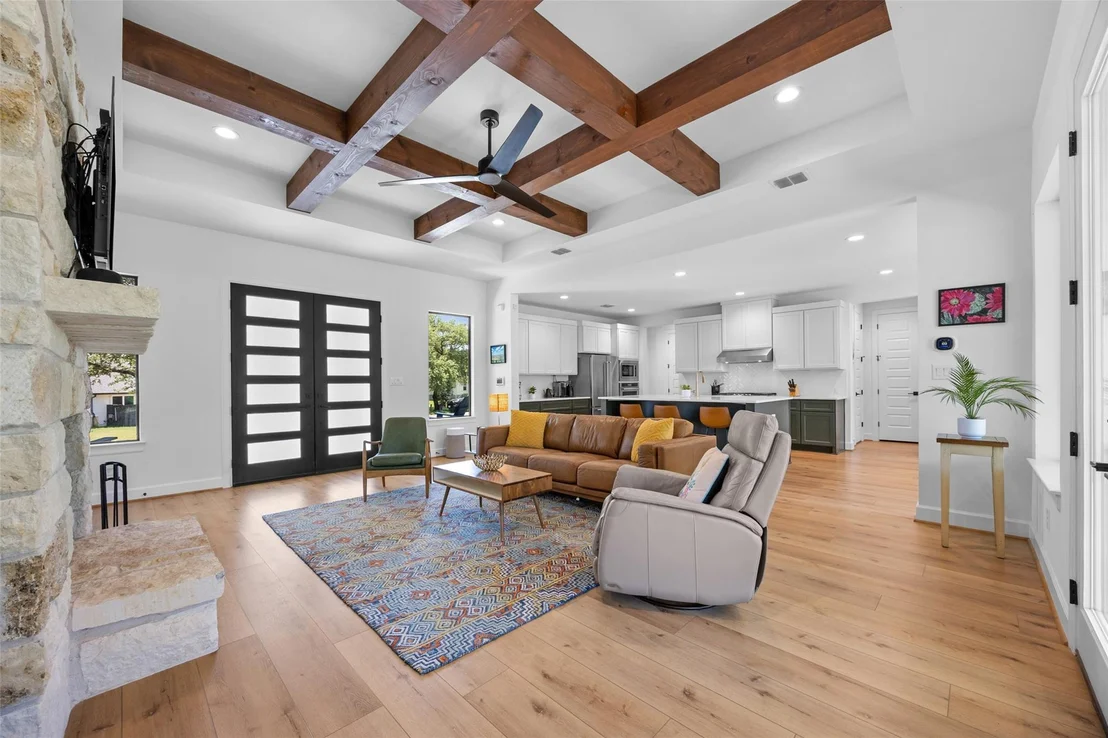 Photo of 114 Winding Oak DR