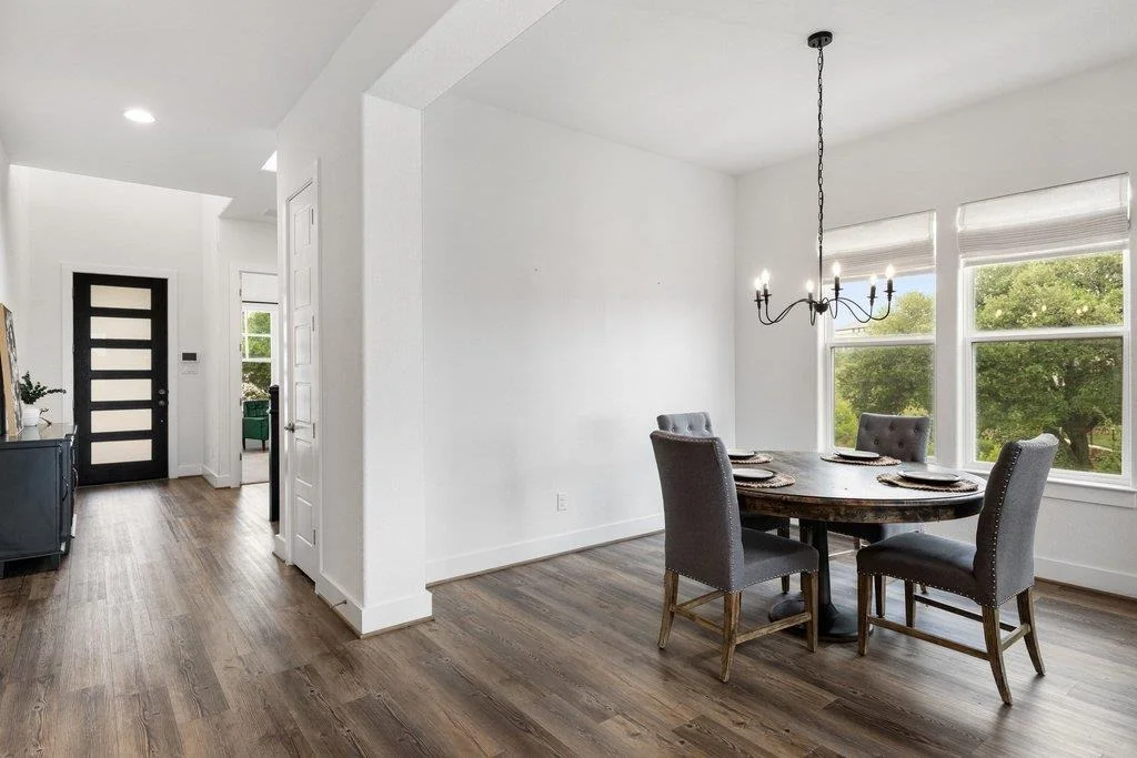 Photo of 305 Avena TRL