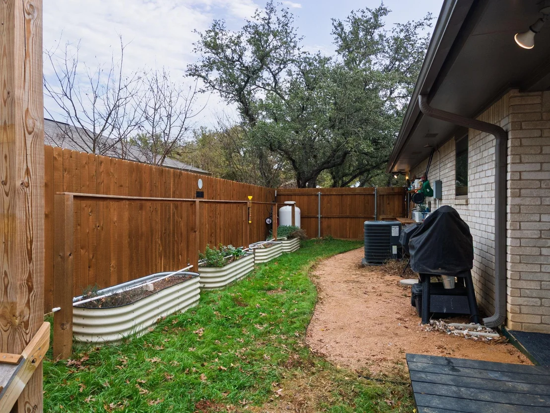 Photo of 531 Santa Clara RD