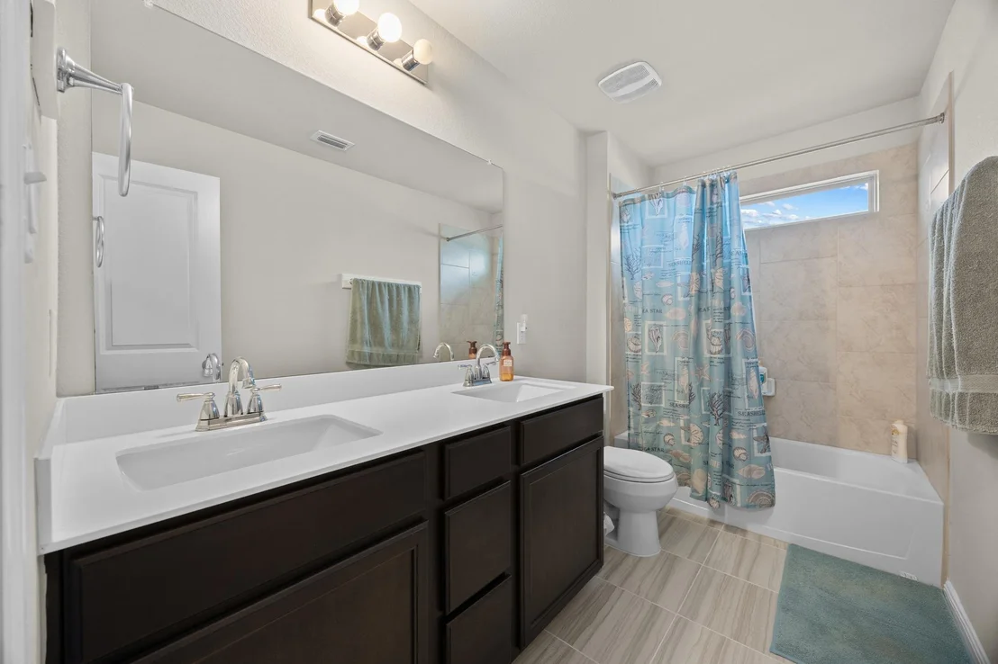 Photo of 558 Nautical LOOP