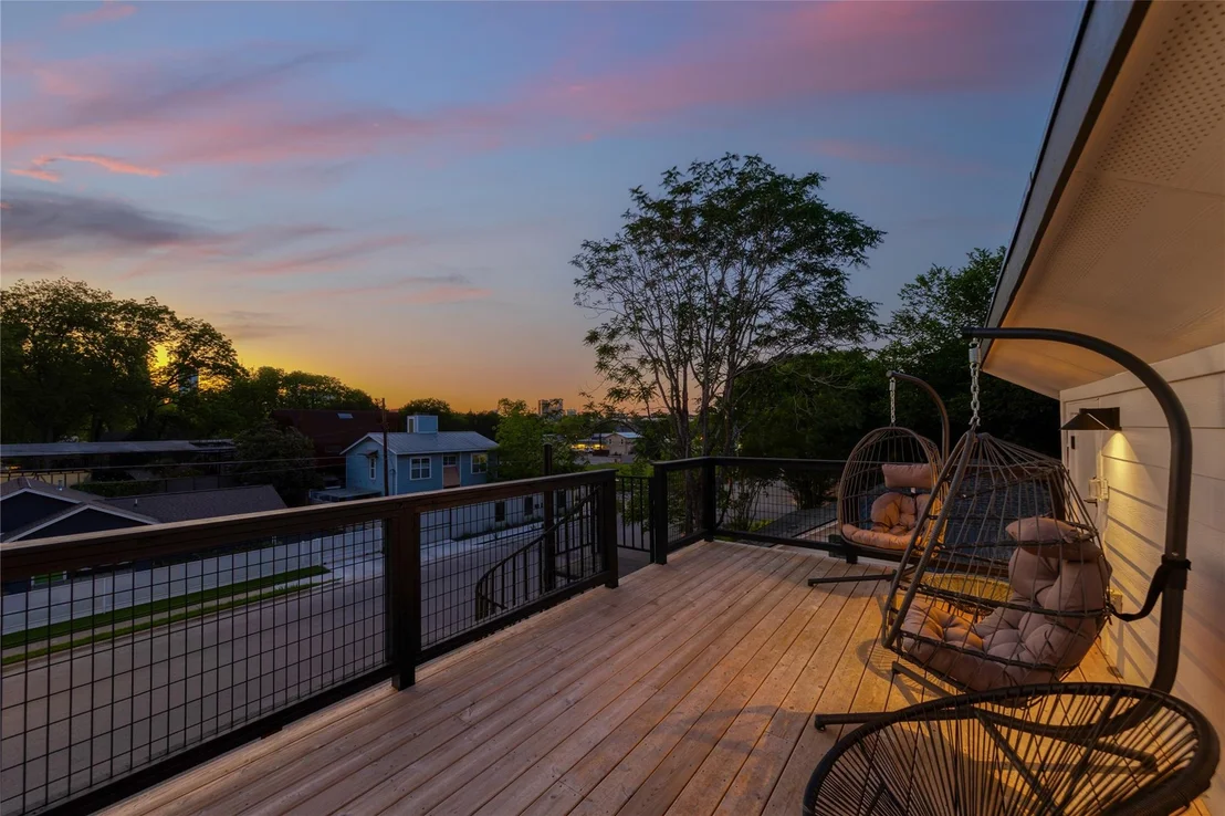 Photo of 87 Chalmers Ave