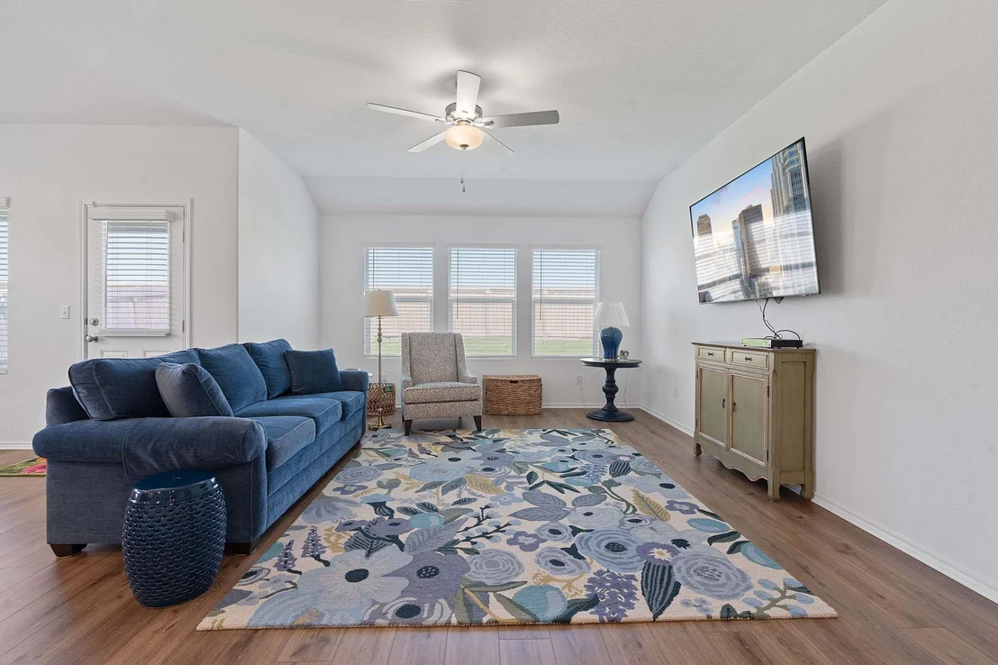 Photo of 656 Silver Springs BND