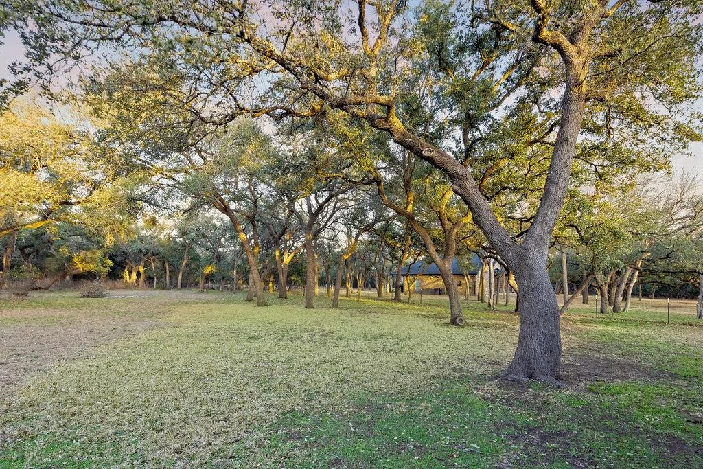 Photo of 1209 Shady Oaks