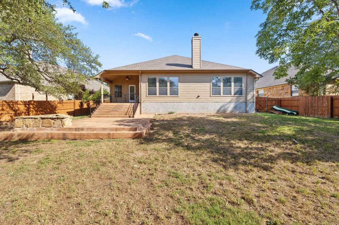Photo of 250 Maeves WAY