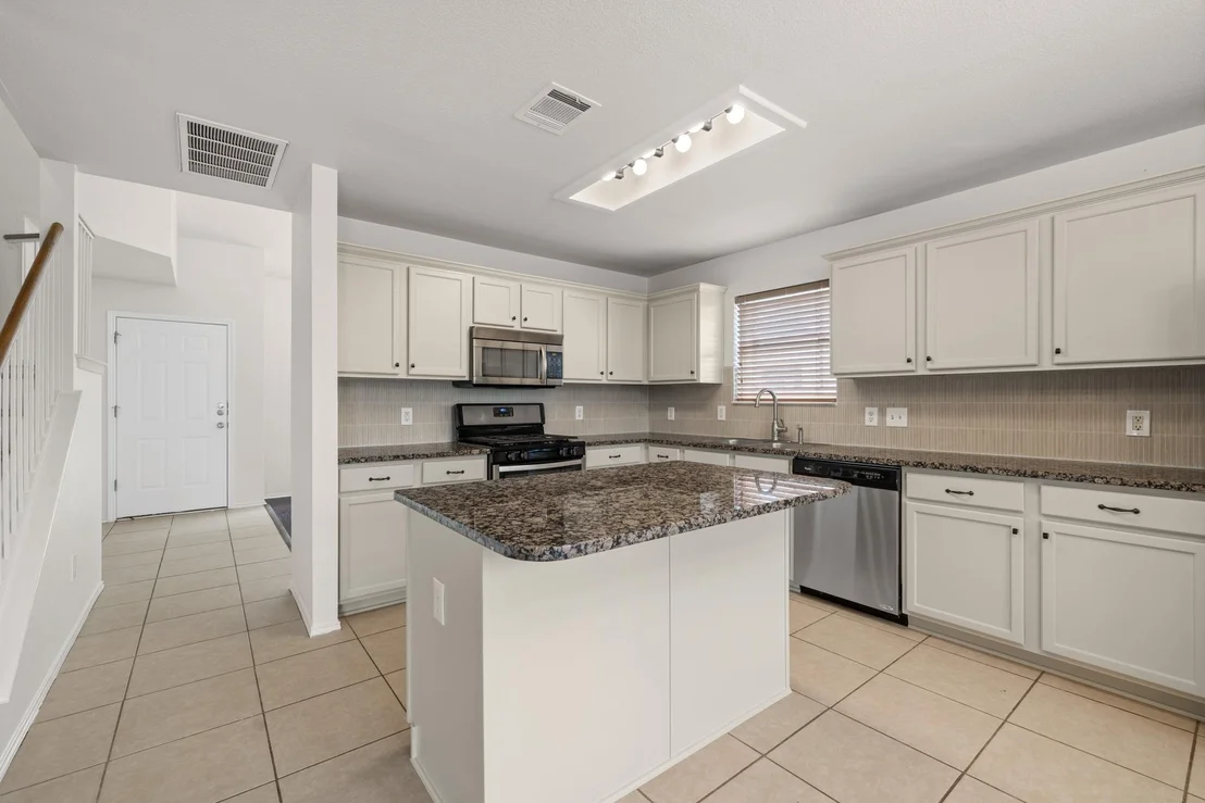 Photo of 725 Leann LN