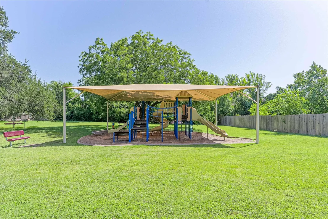 Photo of 1408 Ridgewood DR