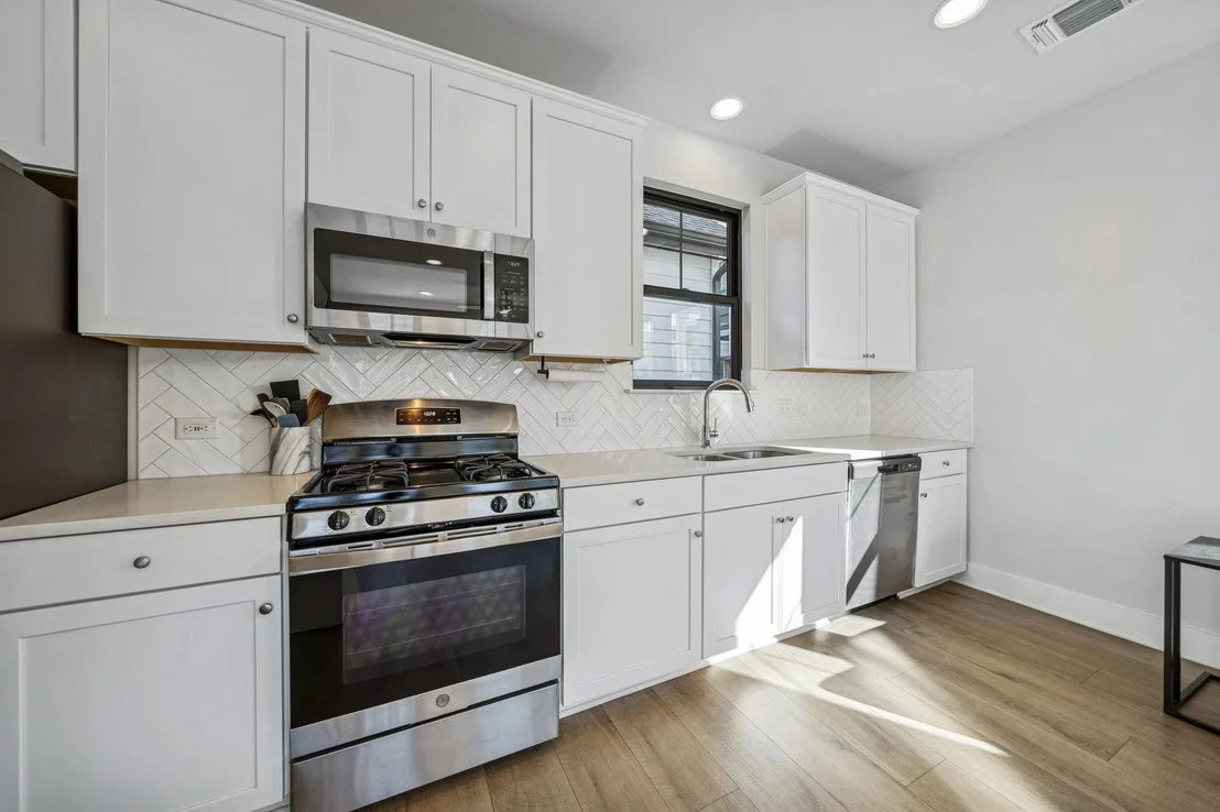 Photo of 3322 McCurdy ST