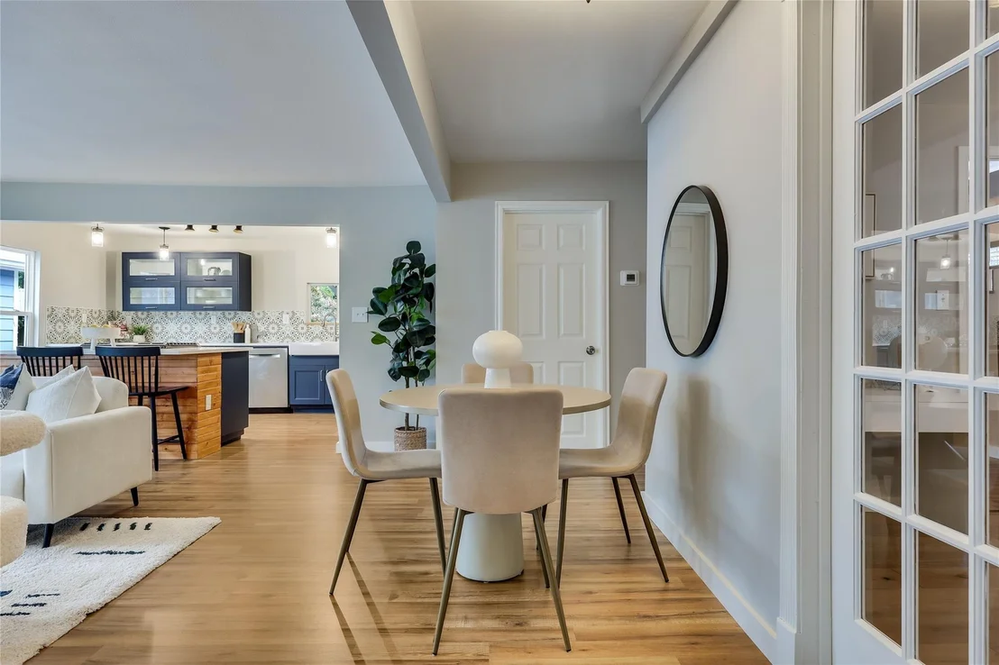 Photo of 1105 Farm ST