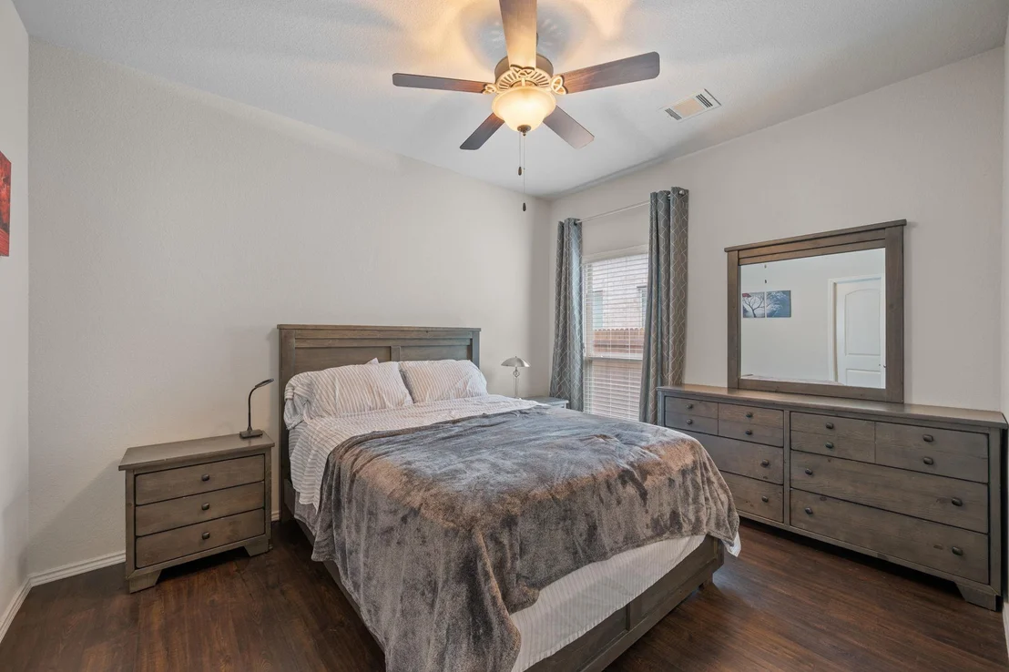 Photo of 204 Lacey Oak LOOP