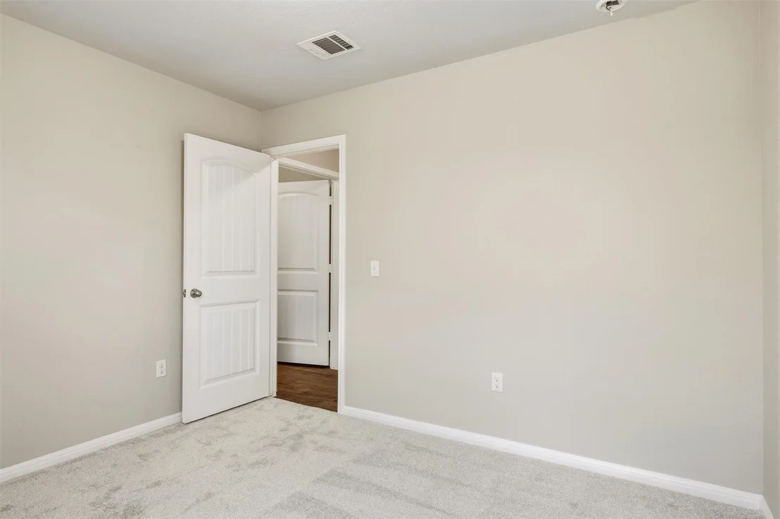 Photo of 201 Yoakum ST
