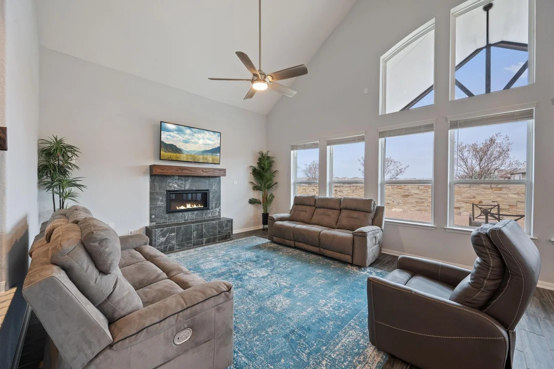 Photo of 6122 Genova PL