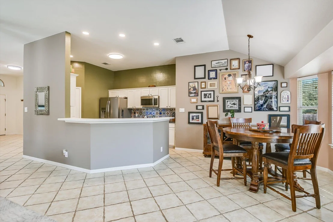 Photo of 1302 Redbud LN