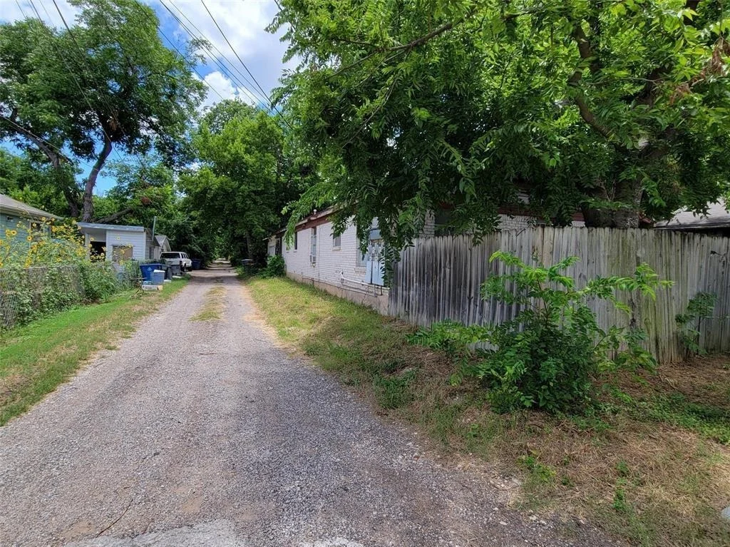Photo of 4627 Depew Ave