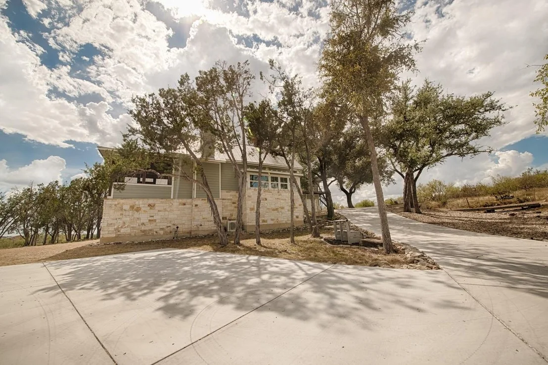Photo of 348 Chimney Cove DR